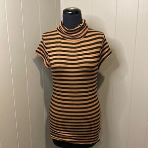 NEW Elan Small Right Turtleneck T-Shirt Black/brown striped.